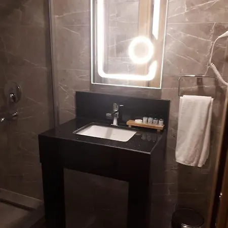 Valens Downtown Hotel