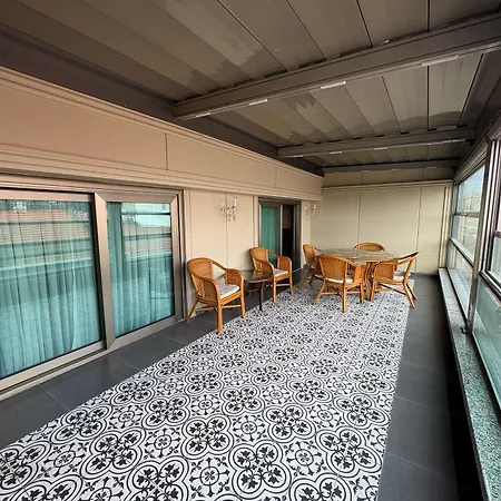 Hotel Valens Downtown 2*